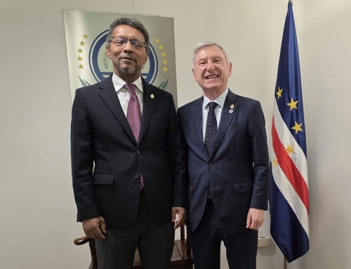 ASICOTUR fortalece la cooperación con Cabo Verde tras un encuentro con su embajador en España